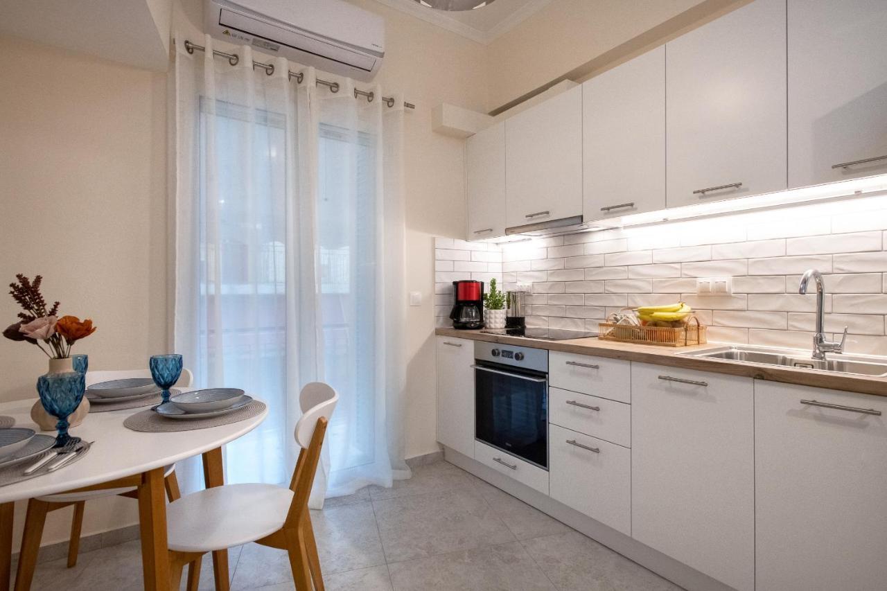 Helena'S Apartment In Corfu Town Buitenkant foto