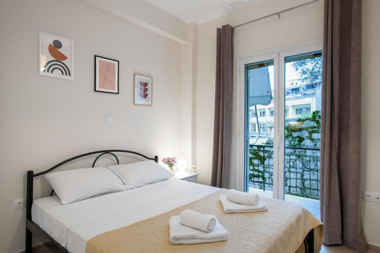 Helena'S Apartment In Corfu Town Buitenkant foto